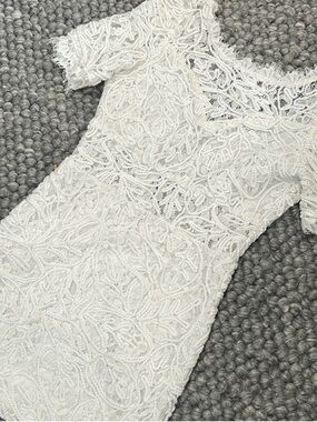 Luxxel White Lace Short-Sleeve Sheath Wedding Dress